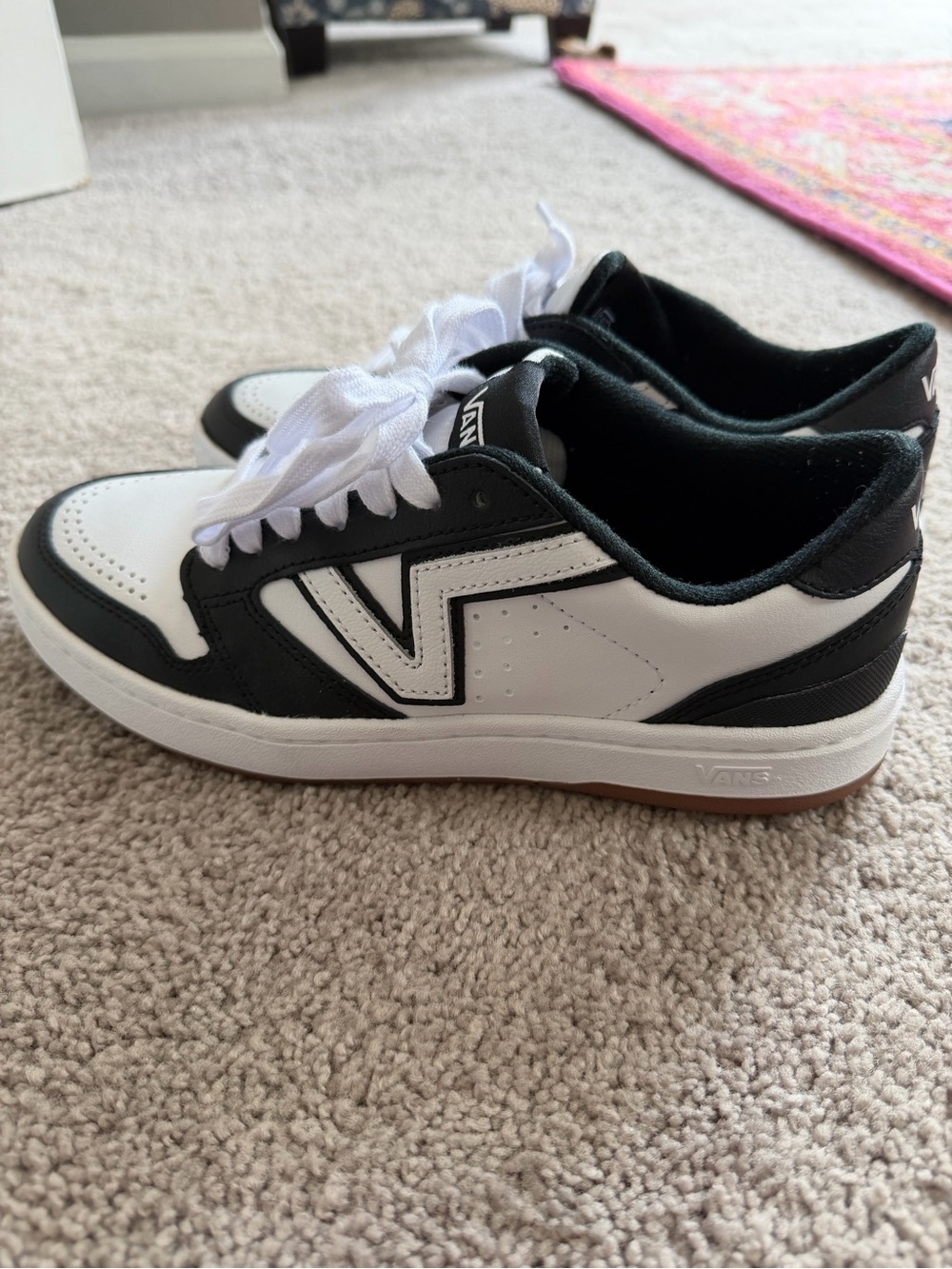 Vans womens lowland shoes size 8